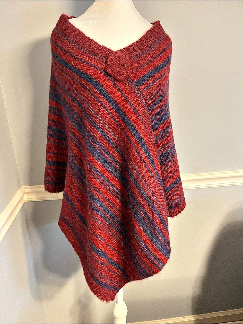 Mohair blend poncho red and white strip with rosette One size